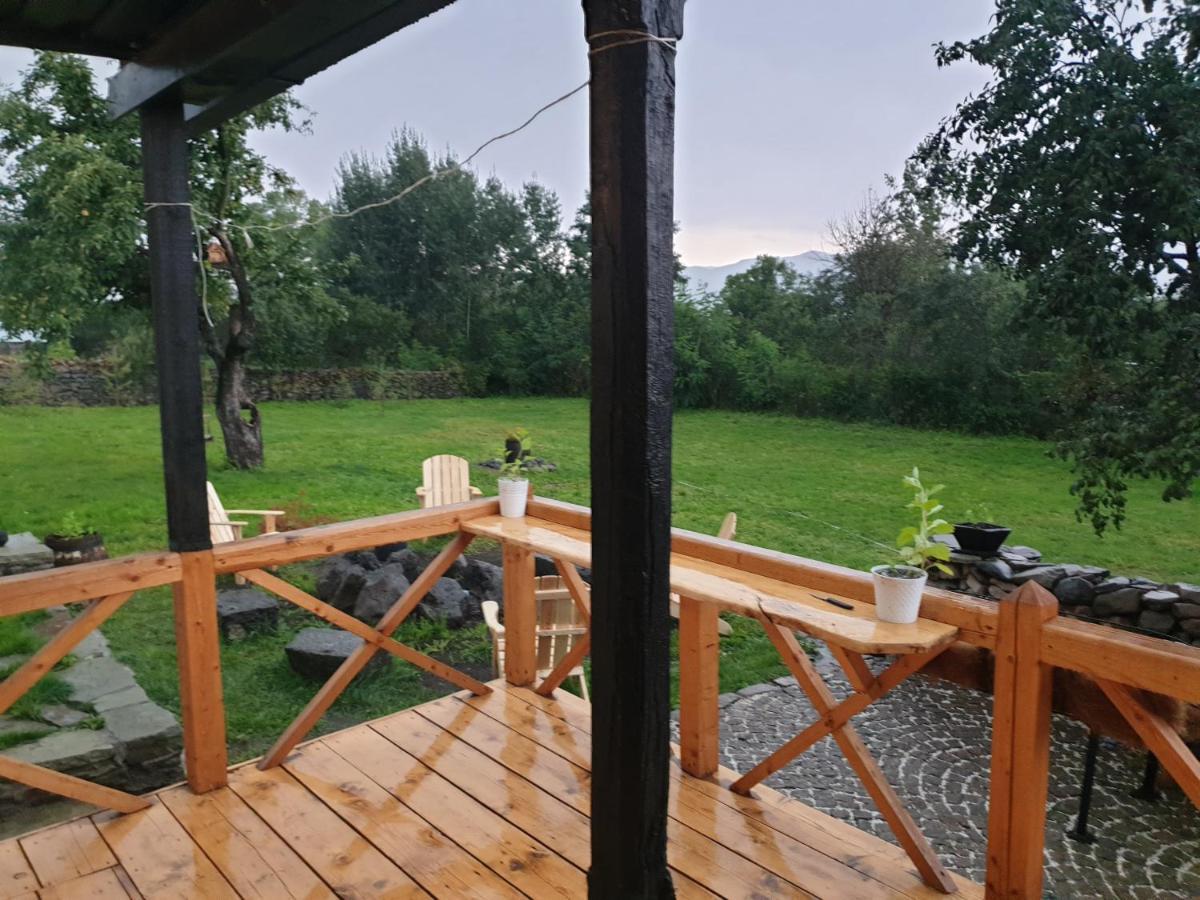 Hnameni Bovadzor Lodge Exterior photo