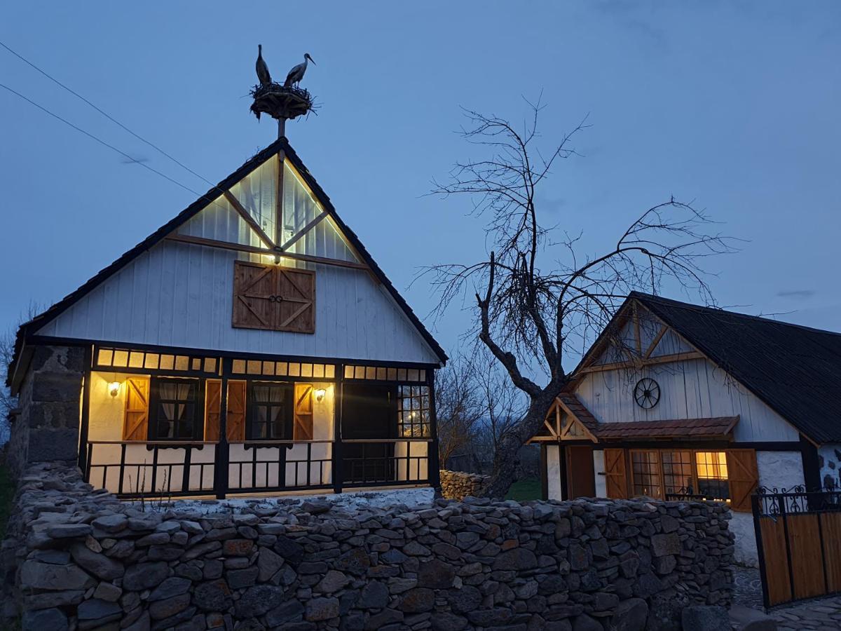 Hnameni Bovadzor Lodge Exterior photo
